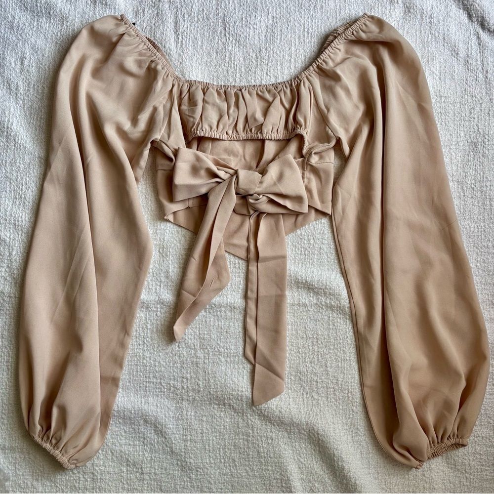 Remidoo Tan Crop Top With A Tie In The‎ Back. Long Sleeves. NWT Size Small - Picture 5 of 5